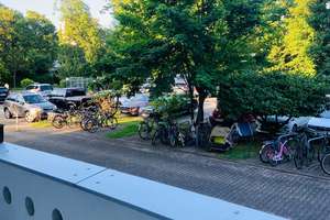 Helles WG-Zimmer mit Blick ins Grüne, 18 m² & 2 Balkonen - Karlsruhe Waldstadt
