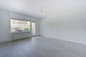 Investieren oder einziehen – Sonnige Altbauwohnung mit Balkon