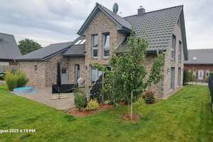 Gestatten: "Ihr neues Zuhause . . .“ – Die vollständige Adresse der Immobilie erhältst du vom Anbieter., 21644 Sauensiek – Vorschaubild 1