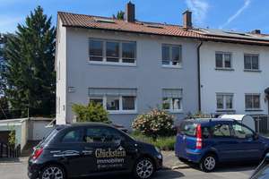 4 Familienhaus + Garage – Die vollständige Adresse der Immobilie erhältst du vom Anbieter., 68219 Rheinau, Mannheim – Vorschaubild 1