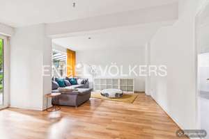 Familienfreundliches Reihenmittelhaus mit großem Sonnengarten und viel Potenzial – Die vollständige Adresse der Immobilie erhältst du vom Anbieter., 53119 Tannenbusch, Bonn – Vorschaubild 2
