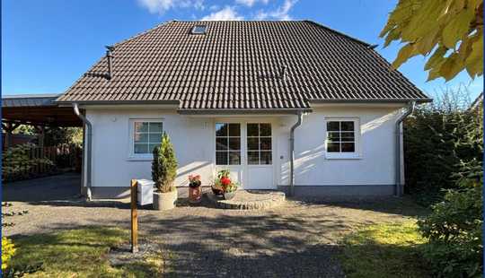 Bild von Sonniges Zuhause für eine glückliche Familie!