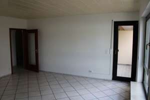 3 Zi. Whg. mit Balkon und Garage in Nbg. Großreuth b. Schweinau – Die vollständige Adresse der Immobilie erhältst du vom Anbieter., 90431 Großreuth bei Schweinau, Nürnberg – Vorschaubild 2