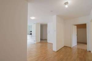 Familientraum: Helle 4-Zi.-Whg. - moderne Einbauküche mit Kochinsel - 2 Garten Terrassen – Die vollständige Adresse der Immobilie erhältst du vom Anbieter., 74076 Heilbronn, Heilbronn – Vorschaubild 4
