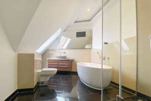 Zeitnah bezugsfrei! Kamin | Lift | Loggia | Bad en suite + Gäste-WC | 2015 hochwertig saniert – Die vollständige Adresse der Immobilie erhältst du vom Anbieter., 4105 Zentrum-Nord, Leipzig – Vorschaubild 9