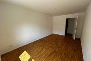 Süd-West EG Wohnung mit großer Terrasse, nähe Zentrum Ingolstadt – Die vollständige Adresse der Immobilie erhältst du vom Anbieter., 85051 Münchener Straße, Ingolstadt – Vorschaubild 12