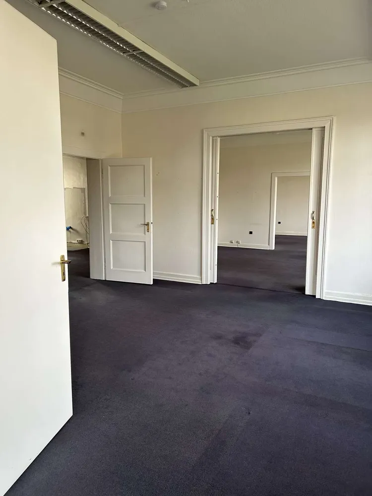 ’Ne Altbauwohnong, wie mer se in Düsseldorf liebt. Spetze Lage un janz vill Platz för et Leben., Düsseldorf – Bild 4