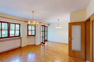 Ohne Provision. Große Doppelhaushälfte mit Wintergarten, Sauna und vielseitiger Aufteilung - München – Karlsbader Straße 5a, 80937 Am Hart, München – Vorschaubild 3