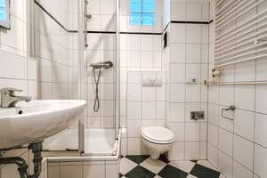 Charmante 2-Zimmer-Denkmalschutzwohnung mit Balkon im Erbbaurecht – Die vollständige Adresse der Immobilie erhältst du vom Anbieter., 30655 List, Hannover – Vorschaubild 6
