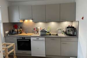 Lichtdurchflutete großzügige 2 Zimmer-Wohnung mit EBK – Josef-Scheuerl-Str. 14, 85356 Freising – Vorschaubild 2