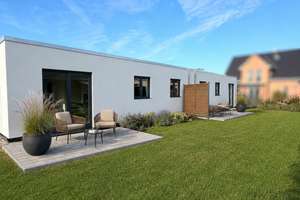 Provisionsfrei* Moderner Bungalow DHH im Erstbezug
