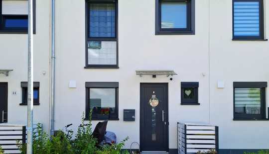 Bild von Modernes Reihenmittelhaus (Bj. 2021) mit 5 Zimmern, Terrasse & Stellplatz in Bremen-Kirchhuchting