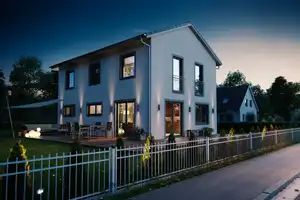 Freistehendes Einfamilienhaus mit großzügigem Grundstück – Augsburg – Vorschaubild 1