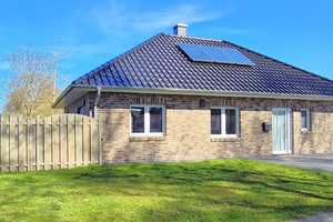 Zentrum! Junger Bungalow, KfW 55 Energie mit Garage, Kaminofen, EBK. Kleines Grundstück… – Leer (Kreis) – Vorschaubild 3