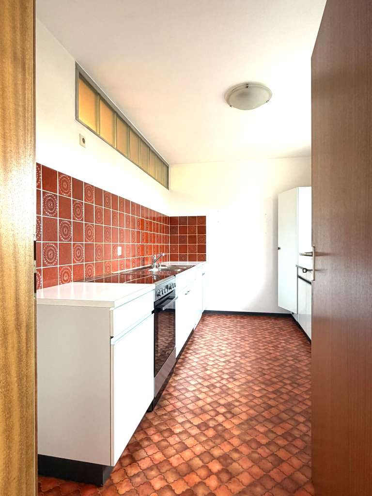 Immobilie in Sindelfingen - Über den Dächern - großzügige und helle Eigentumswohnung mit Aussicht - Bild 3