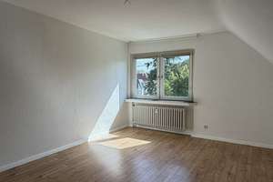 Helle Dachgeschosswohnung mit weitläufigem Grünblick in Köln-Marienburg – 50968 Marienburg, Köln – Vorschaubild 12