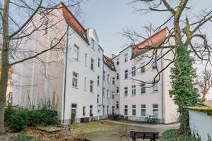 Karlshorst | Großzügig geschnitte 2-Zimmer-Altbauwohnung mit Balkon – Die vollständige Adresse der Immobilie erhältst du vom Anbieter., 10318 Karlshorst, Berlin – Vorschaubild 14