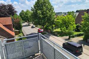 Gepflegte 3-Zimmer-DG-Wohnung mit Balkon und Einbauküche in Münster – Münster – Vorschaubild 3