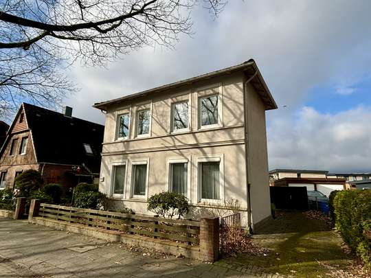 Charmantes Einfamilienhaus aus der Jahrhundertwende mit Baulandreserve (RÖMBKE IMMOBILIEN KG)
