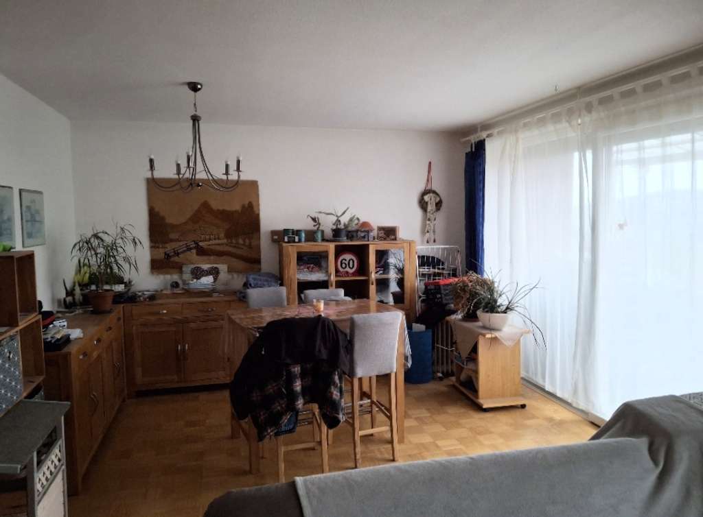 Immobilie in Waldbrunn - 1-Familienhaus oder zwei getrennte Wohnungen: ganz nach Ihrem Flächenbedarf! - Bild 1