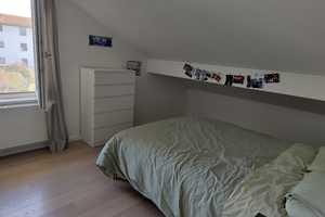 Lichtdurchflutete 2-Zimmer-EBK- Dachgeschosswohnung mit Süd-Balkon & Top-Anbindung – Rothenfelser Straße 4, 81249 München – Vorschaubild 11