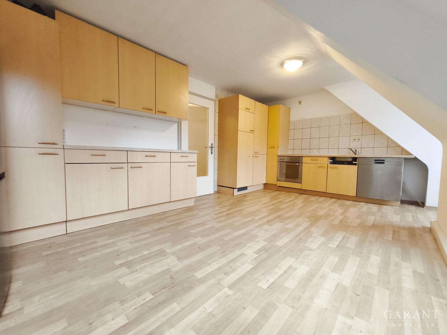 Immobilie in Sulz am Neckar - Viel Platz auf zwei Ebenen: Dachgeschoss-Wohnung mit Studio in Sulz am Neckar - Bild 6