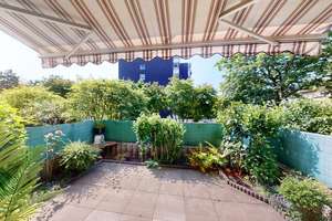 Unterrath: Gut geschnittene Wohnung mit schöner Süd-Terrasse, Einbauküche und Tiefgaragenstellplatz! – Im Huferfeld 14, 40468 Unterrath, Düsseldorf – Vorschaubild 2
