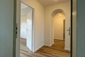 Großzügige, bezugsfreie 3-Zimmer-Maisonette-Dachgeschosswohnung mit Flair im charmanten Altbau! – Kurfürstenstraße 55, 12105 Mariendorf, Berlin – Vorschaubild 4
