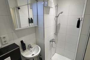 Charmante 1-Zimmer Wohnung im 5. OG mit Balkon in Düsseldorf-Oberbilk – Heerstraße 72, 40227 Oberbilk, Düsseldorf – Vorschaubild 3