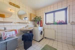 Freistehendes Einfamilienhaus mit Einliegerwohnung in naturnaher Lage! – Die vollständige Adresse der Immobilie erhältst du vom Anbieter., 73230 Kirchheim unter Teck – Vorschaubild 13