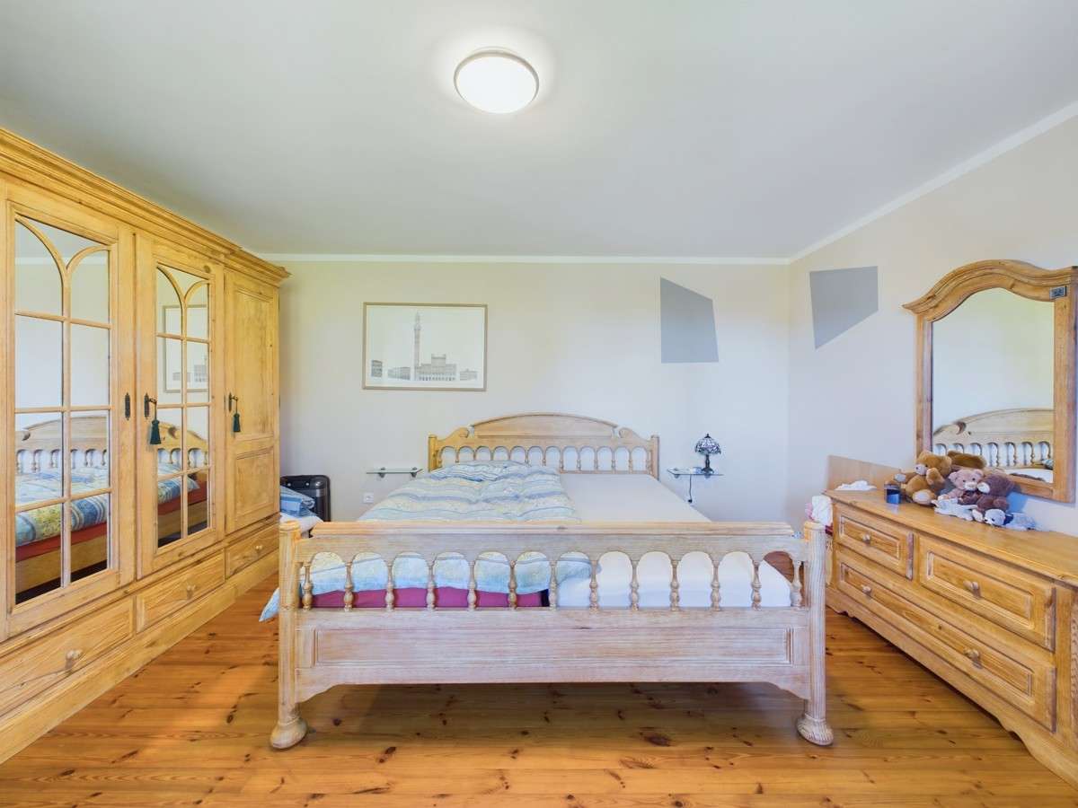 Immobilie in Sauerlach - Attraktives Familiendomizil mit vielfältigem Nutzungspotential
- vor den Toren des Münchener Südens - Bild 7