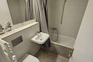 SONNIGES  ZIMMER IN  3 er  WG – Caracciolastrasse 57, 80935 Lerchenau-Ost, München – Vorschaubild 1