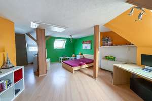 Sommer, Sonne, Pool: Charmantes Reihenmittelhaus mit Gartenidylle – Die vollständige Adresse der Immobilie erhältst du vom Anbieter., 47166 Alt-Hamborn, Duisburg – Vorschaubild 12