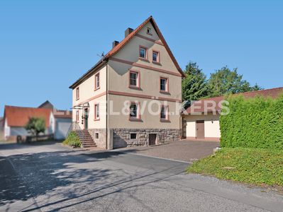 Viel Platz für Ihre Ideen: Einfamilienhaus mit Nebengebäuden und großem Grundstück