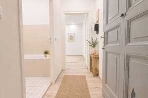 Sofort verfügbar: Stilvoll modernisierte Wohnung im Herzen Berlins mit lukrativer Renditechance von  – Die vollständige Adresse der Immobilie erhältst du vom Anbieter., 10827 Schöneberg, Berlin – Vorschaubild 4