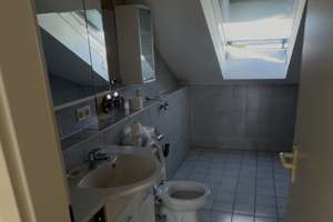 Helle 2-Zimmer-Dachgeschoss-Wohnung mit zwei Loggien – Buchenweg 26, 55128 Bretzenheim, Mainz – Vorschaubild 5
