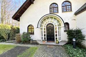 Repräsentatives Einfamilienhaus mit Einliegerhaus in begehrter Waldrandlage von Gladbeck! – Die vollständige Adresse der Immobilie erhältst du vom Anbieter., 45964 Gladbeck – Vorschaubild 3