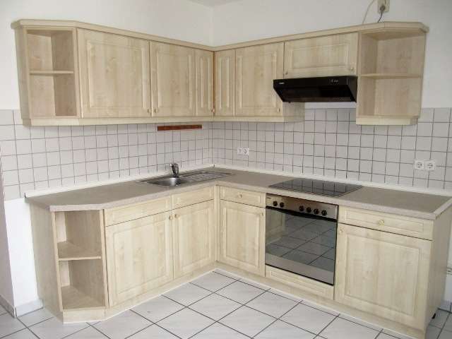 Immobilie in Leuna - 6,1 % Brutto-Rendite I Balkon I Einbauküche I Tageslichtbad I PKW-Stellplatz I 48 m² Dachspeicher - Bild 4