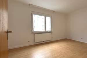 Helle 3-Zimmer-Wohnung mit großem Balkon in ruhiger Lage – Die vollständige Adresse der Immobilie erhältst du vom Anbieter., 70329 Obertürkheim (Ortsteil), Stuttgart – Vorschaubild 7