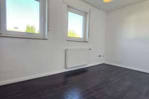 Stilvolles Reihenendhaus mit Gartenidylle, Balkon & Wohlfühlatmosphäre in Bielefeld-Sennestadt – Die vollständige Adresse der Immobilie erhältst du vom Anbieter., 33689 Sennestadt, Bielefeld – Vorschaubild 12