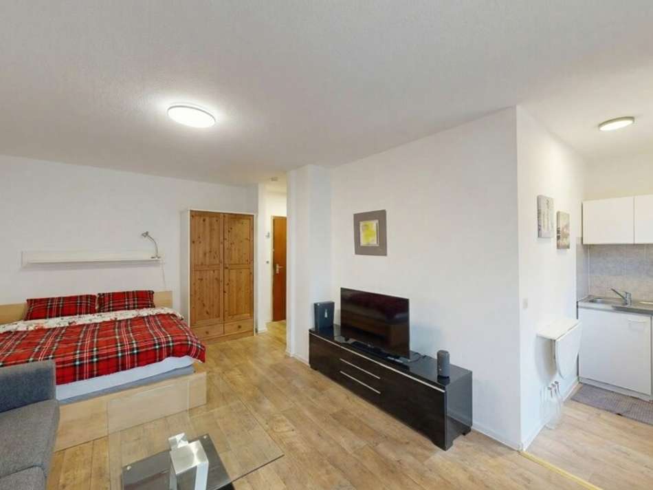 Wohn- und Schlafzimmer