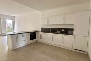 Moderne 4-Zimmer-Wohnung im Briller Viertel mit Einbauküche – Bayreutherstraße 40, 42115 Elberfeld West, Wuppertal – Vorschaubild 3