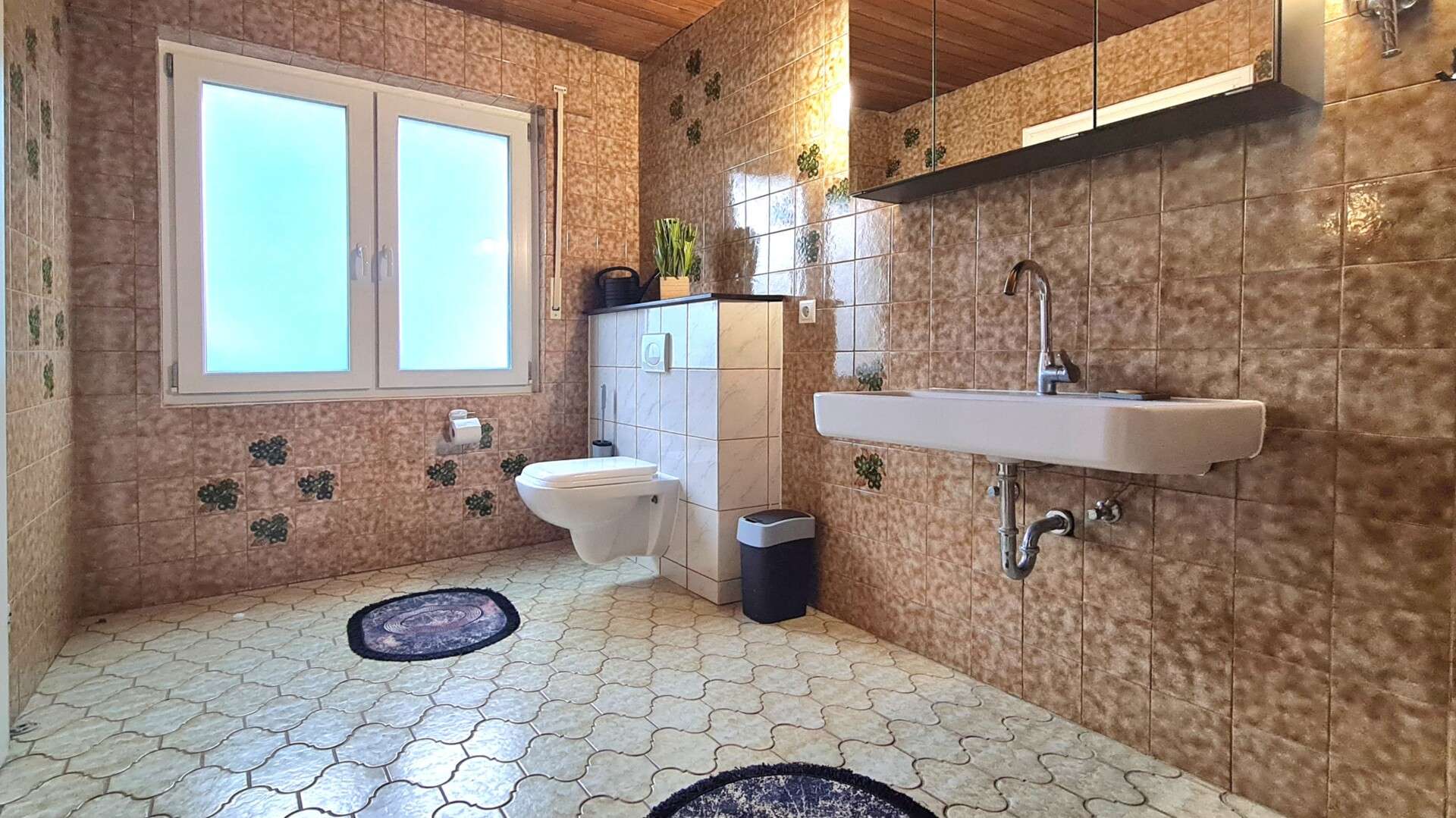 Immobilie in Hennef (Sieg) - Gepflegtes, verklinkertes Zweifamilienhaus mit zwei Garagen und PV-Anlage in Hennef-Blankenberg! - Bild 20