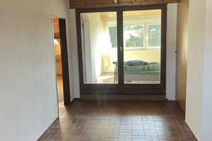 Hell, zentral & bezugsfertig: 50 m² DG-Wohnung mit Küche (250m zum Bahnhof, möbliert wählbar) – Gutenbergstr. 28, 88677 Markdorf – Vorschaubild 10