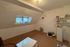 Wohnen & Wohlfühlen: Großes Einfamilienhaus mit Potenzial für zwei Parteien – Die vollständige Adresse der Immobilie erhältst du vom Anbieter., 6217 Merseburg – Vorschaubild 16