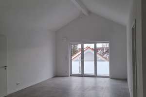 ***Für Kaptalanleger,  traumhafte 4-Zimmer-Penthauswohnung mit 4 Balkonen und lichtdurchflutet***