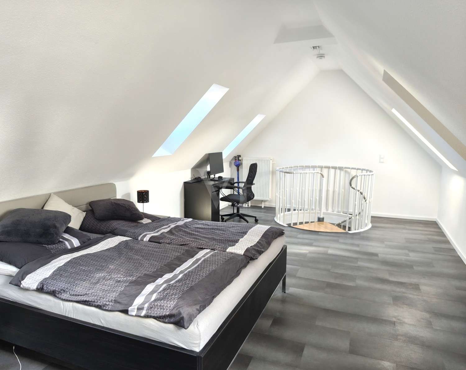 Immobilie in Oestrich-Winkel - Geschmackvoll modernisierte Maisonettewohnung in Rheinnähe - Einziehen und sich wohlfühlen! - Bild 14