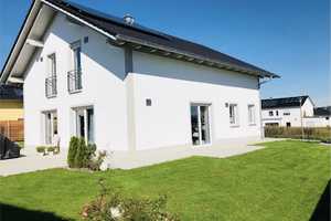 !!Provisionsfrei!! Neuwertiges Einfamilienhaus mit Doppelgarage und hochwertiger Ausstattung – Vilshofen an der Donau, Passau (Kreis), 94474 Passau (Kreis) – Vorschaubild 1