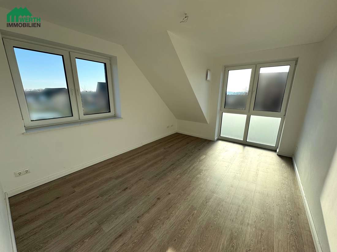 Immobilie in Beckdorf - Neuwertige KfW-55-Doppelhaushälfte mit Südgarten & Ausbaureserve in Beckdorf *** 360 Grad Rundgang * - Bild 8