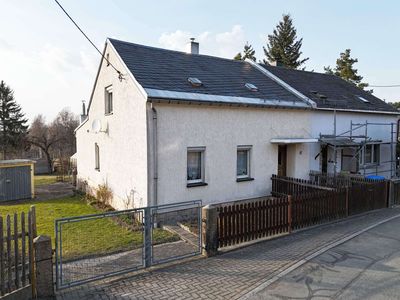 Waldnahe Lage! Doppelhaushälfte mit Garage in Auerbach OT Rebesgrün
